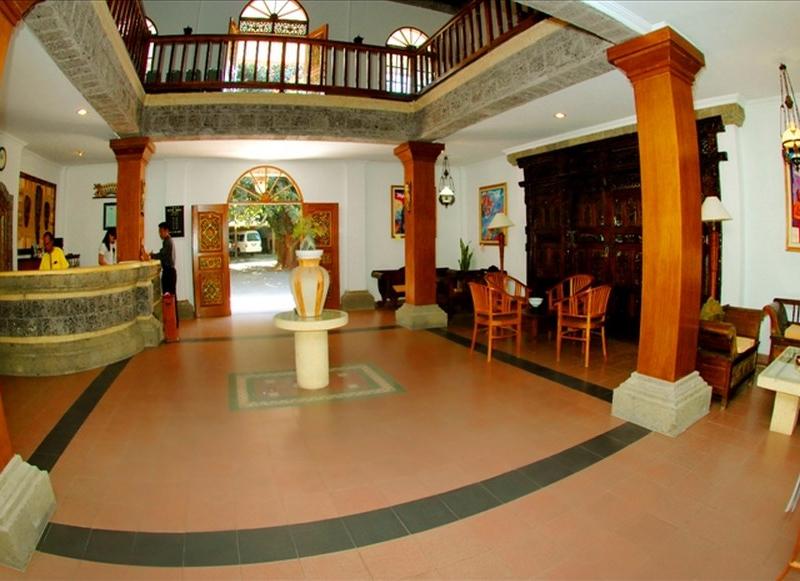 Puri Saron Senggigi Beach Hotel