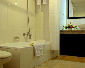 Отель Puri Saron Senggigi Beach Hotel Индонезия, о Ломбок, фото 8