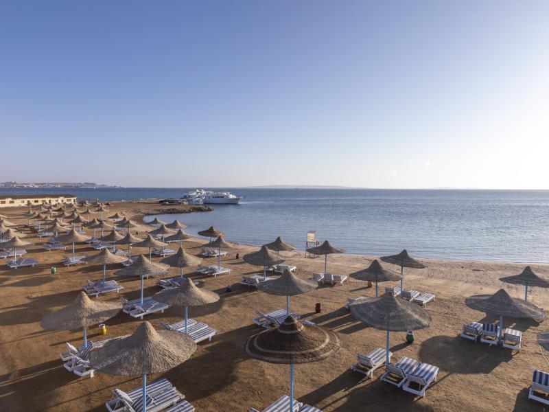 Royal Lagoons Resort & Aquapark 