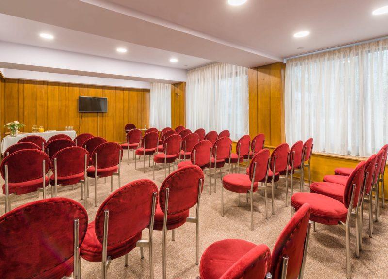 Queen Olga Hotel