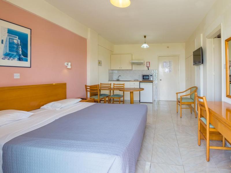 Artemis Hotel Apartments