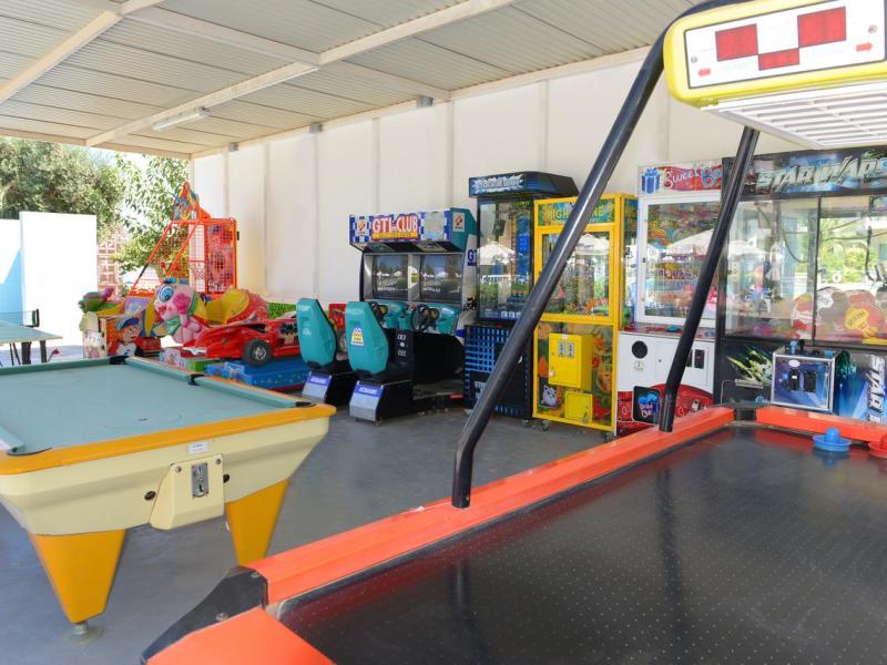 Artemis Hotel Apartments