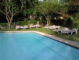 Quo Vadis Beach Resort