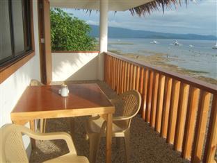 Quo Vadis Beach Resort