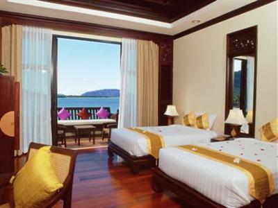 Racha Kiri Resort & Spa