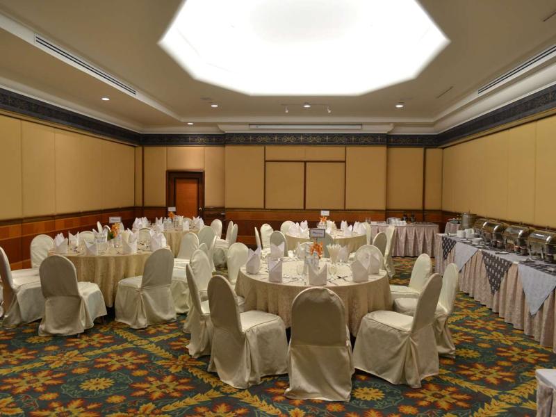 Golden Tulip Sovereign Hotel Bangkok