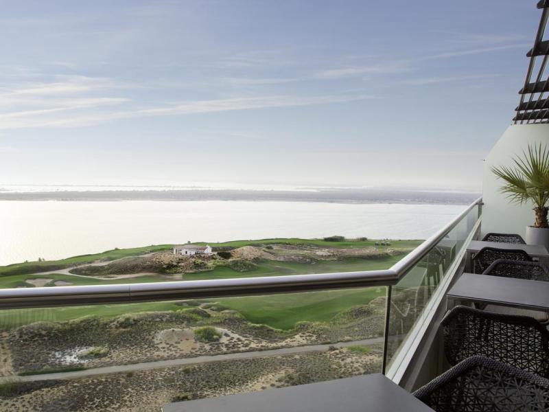 Radisson Blu Hotel Abu Dhabi Yas Island