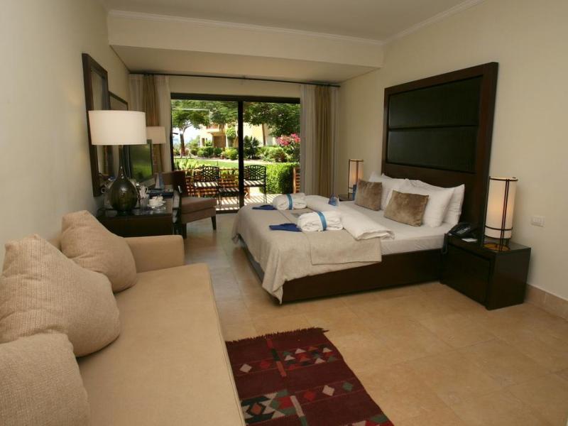 Grand Tala Bay Resort