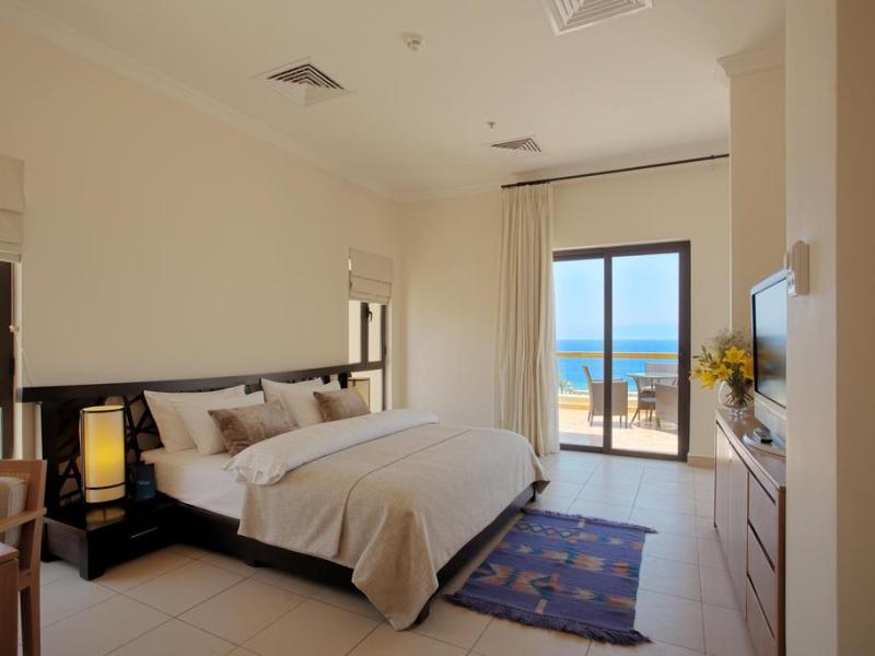 Grand Tala Bay Resort