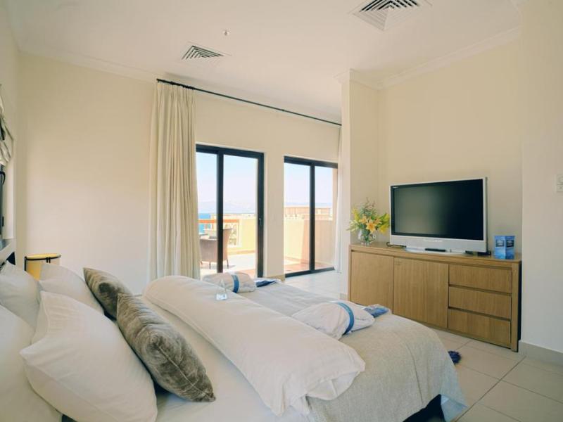 Grand Tala Bay Resort