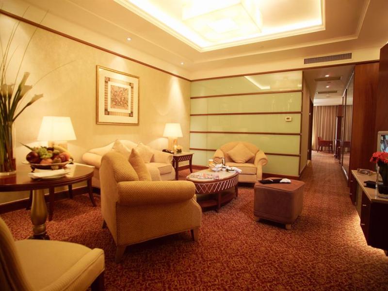 Radisson Hotel Shanghai New World