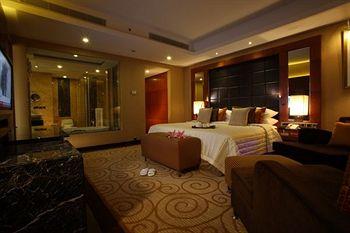 Отель Radisson Blu Plaza Delhi Airport Индия, Дели, фото 25