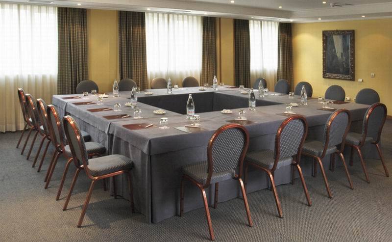 Rafaelhoteles Atocha