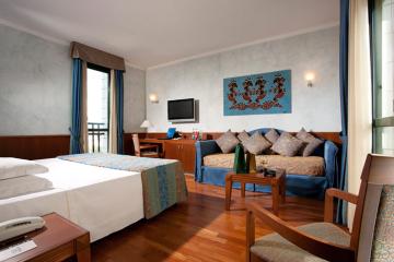 Отель Raffaello Италия, Милан, фото 8