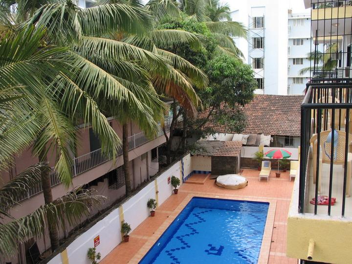 Rahi Coral Beach Resort