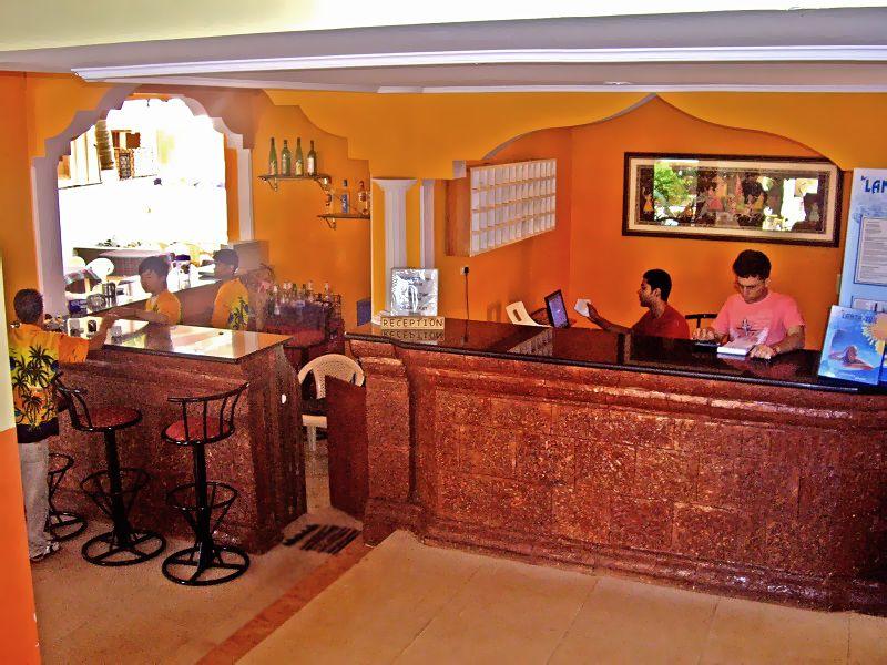 Rahi Coral Beach Resort