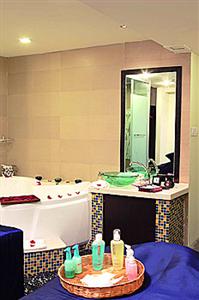 Jin Jiang Rainbow Hotel