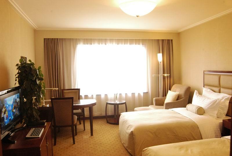 Jin Jiang Rainbow Hotel