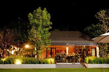 Aruntara Riverside Boutique Hotel
