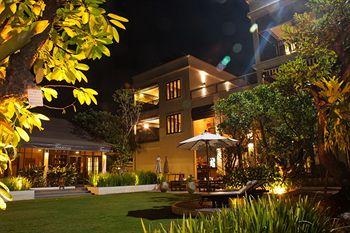Aruntara Riverside Boutique Hotel