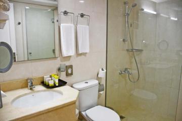 Отель Ramada Hotel & Suites Ajman ОАЭ, Аджман, фото 5