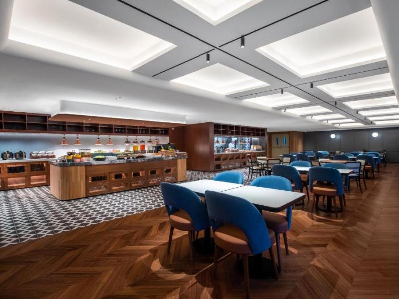 Intercity Guangzhou East Railway Station Hotel