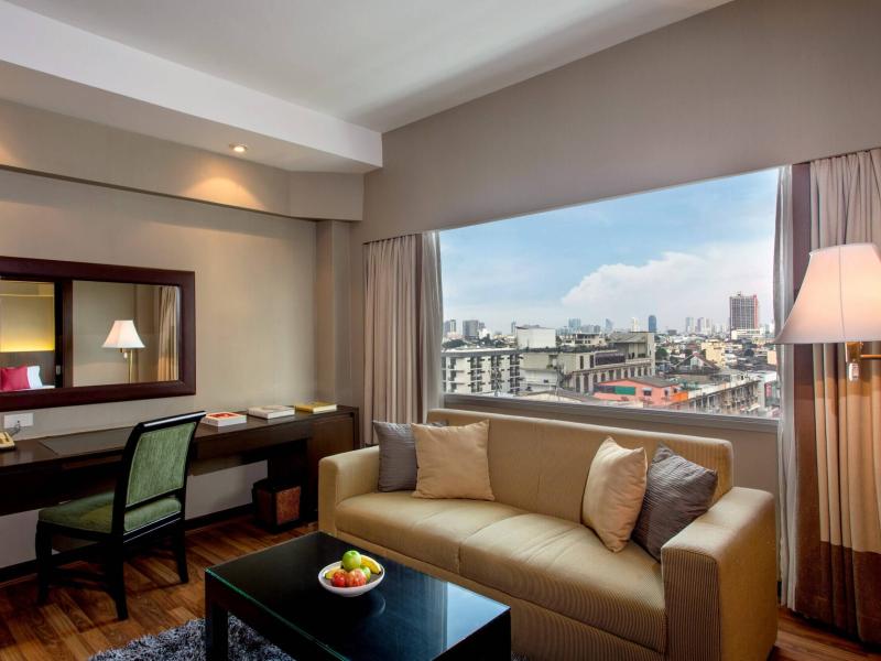 Ramada Plaza Menam Riverside Bangkok