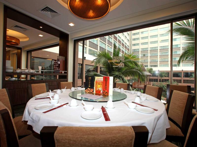 Ramada Plaza Menam Riverside Bangkok