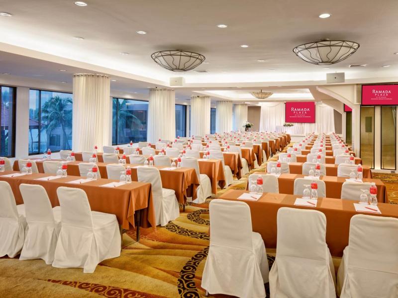 Ramada Plaza Menam Riverside Bangkok