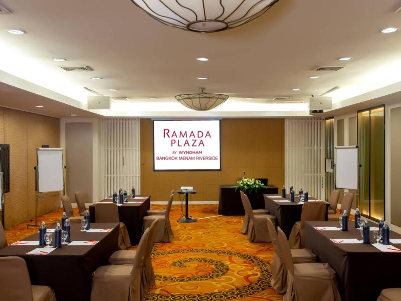 Ramada Plaza Menam Riverside Bangkok