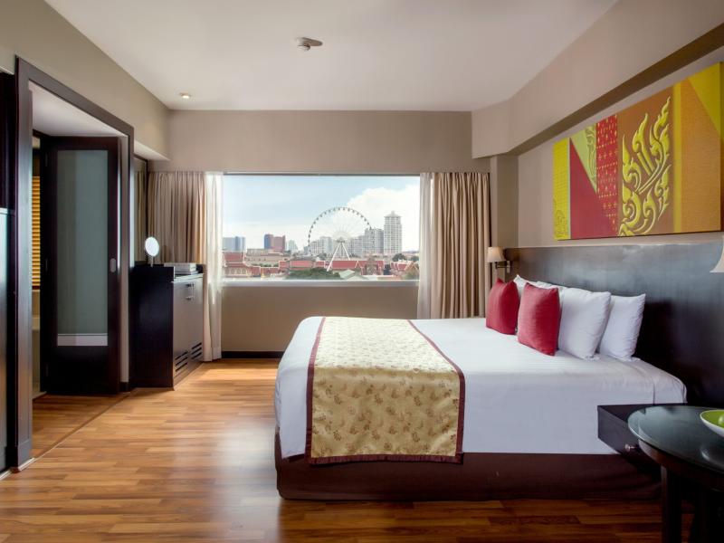 Ramada Plaza Menam Riverside Bangkok