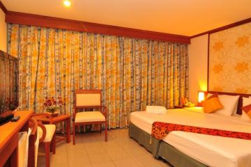 Отель Rattana Beach Таиланд, пляж Карон, фото 3