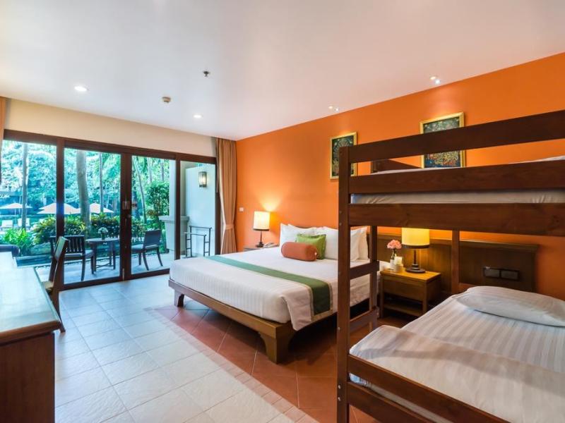 Ravindra Beach Resort & Spa