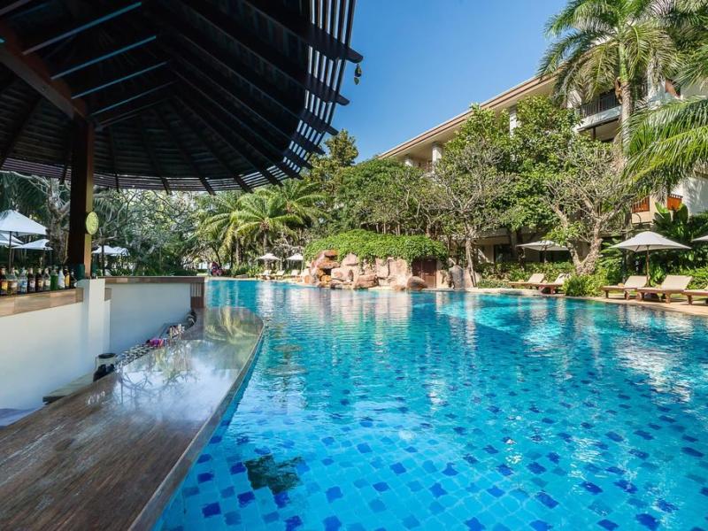 Ravindra Beach Resort & Spa