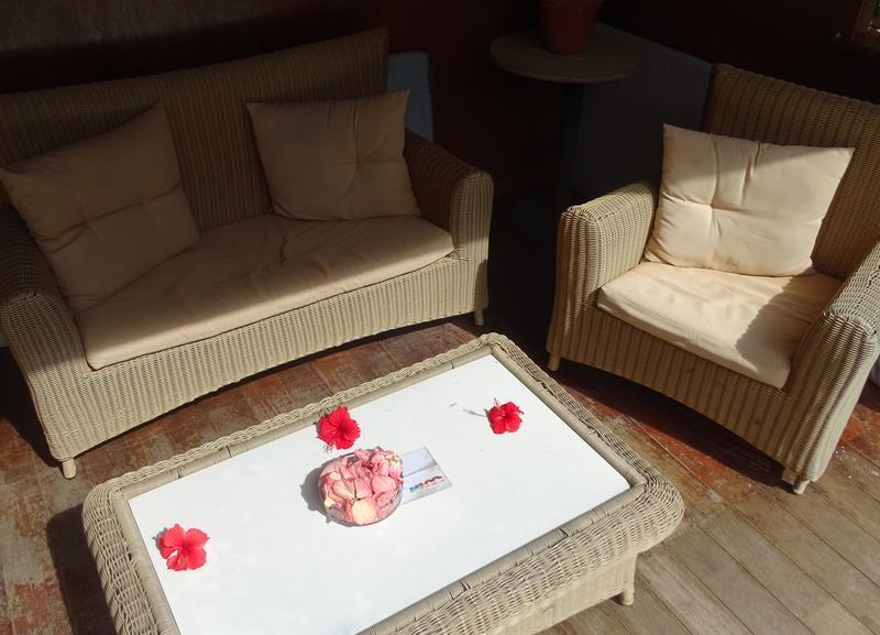 Reef Holidays Apartments