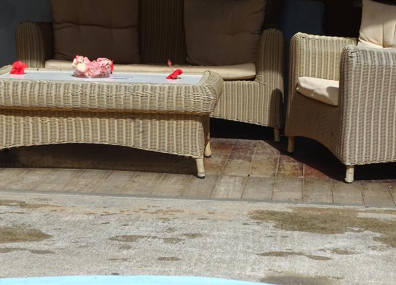 Reef Holidays Apartments