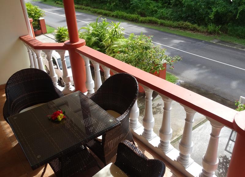 Reef Holidays Apartments