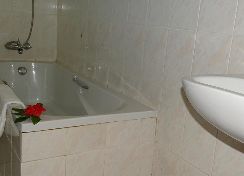 Reef Holidays Apartments