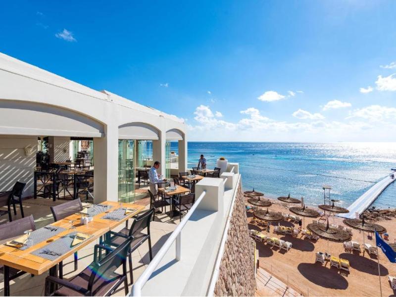 Reef Oasis Beach Resort