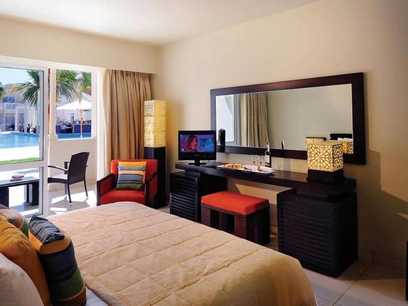 Reef Oasis Beach Resort