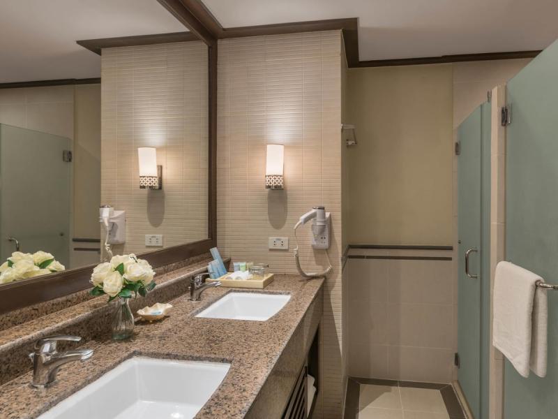 Henann Lagoon Resort