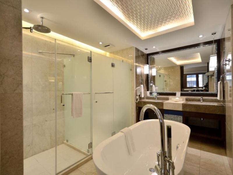 Henann Lagoon Resort