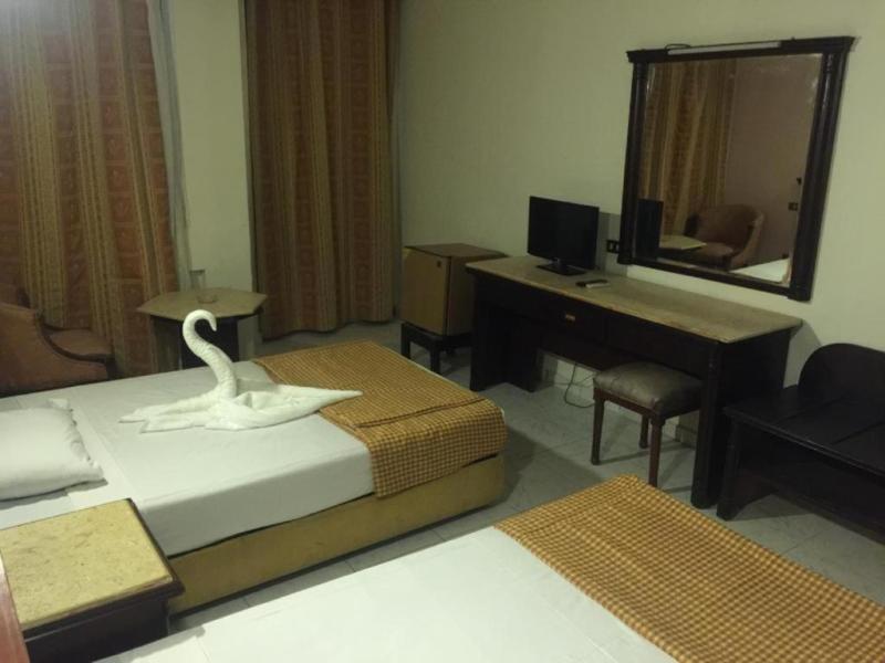 Regency & Lodge Hotel