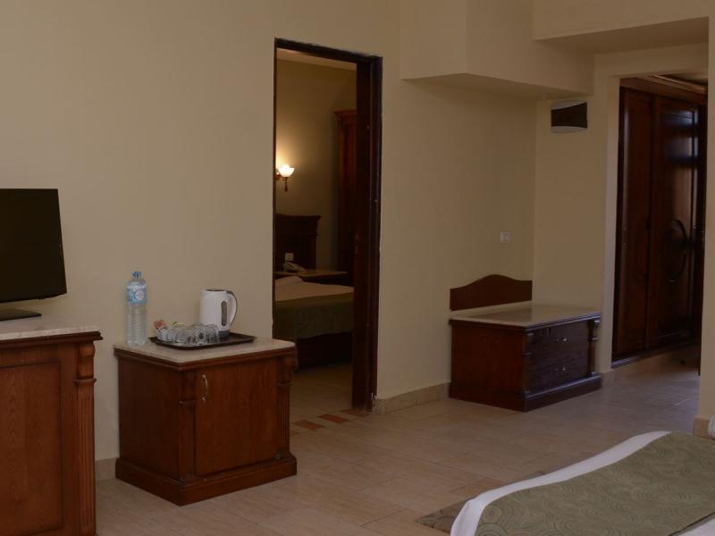 Regency Plaza Aqua Park & SPA