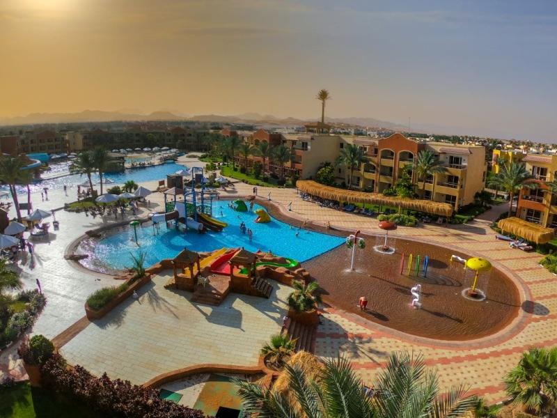Regency Plaza Aqua Park & SPA