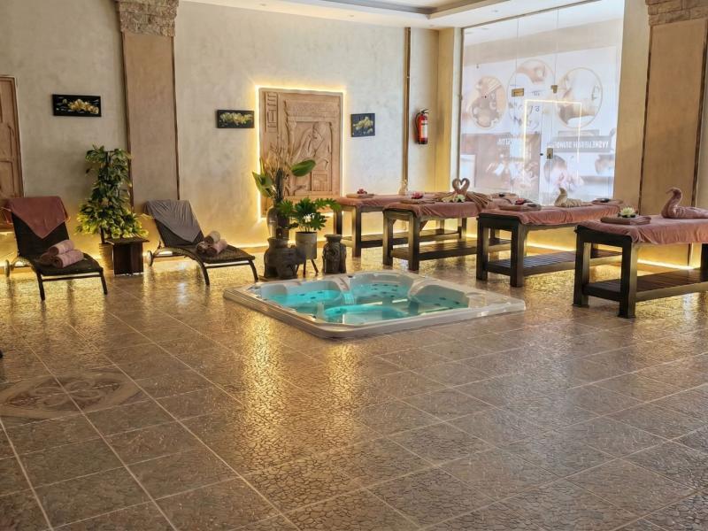 Regency Plaza Aqua Park & SPA