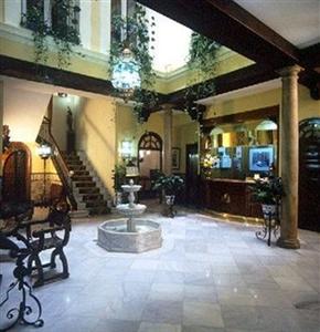 Hotel Reina Cristina