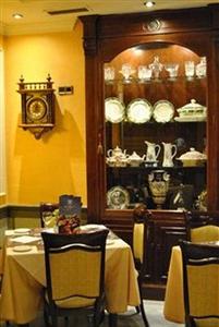 Hotel Reina Cristina