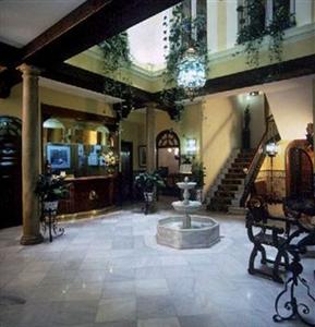 Hotel Reina Cristina
