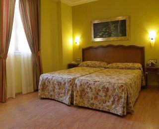 Hotel Reina Cristina